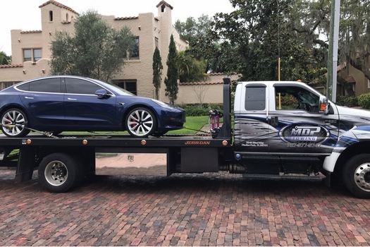 Luxury Vehicle Towing in High Point Florida